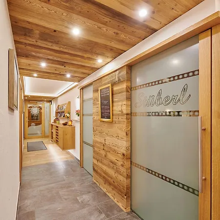 Gaestehaus Sonnenbichl 招待所 贝希特斯加登